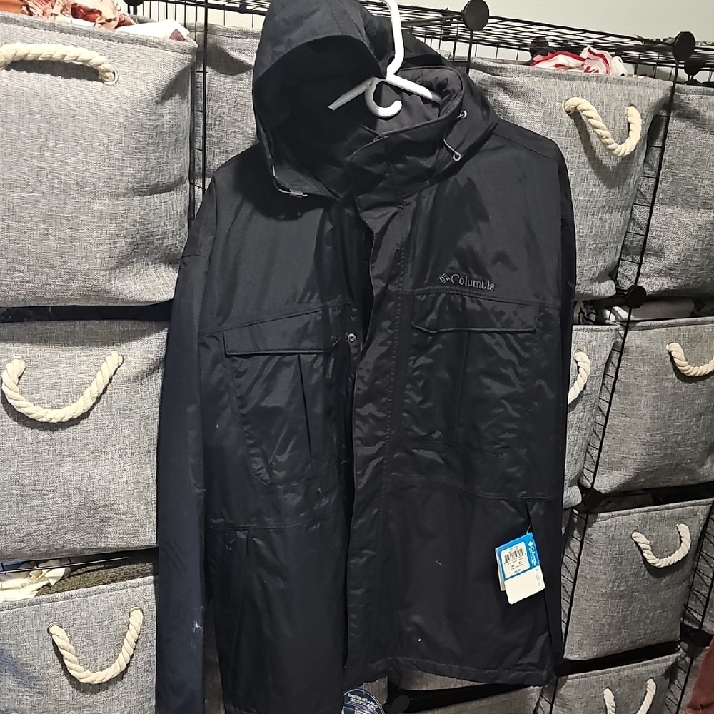 Columbia Men's Black Hooded Jacket